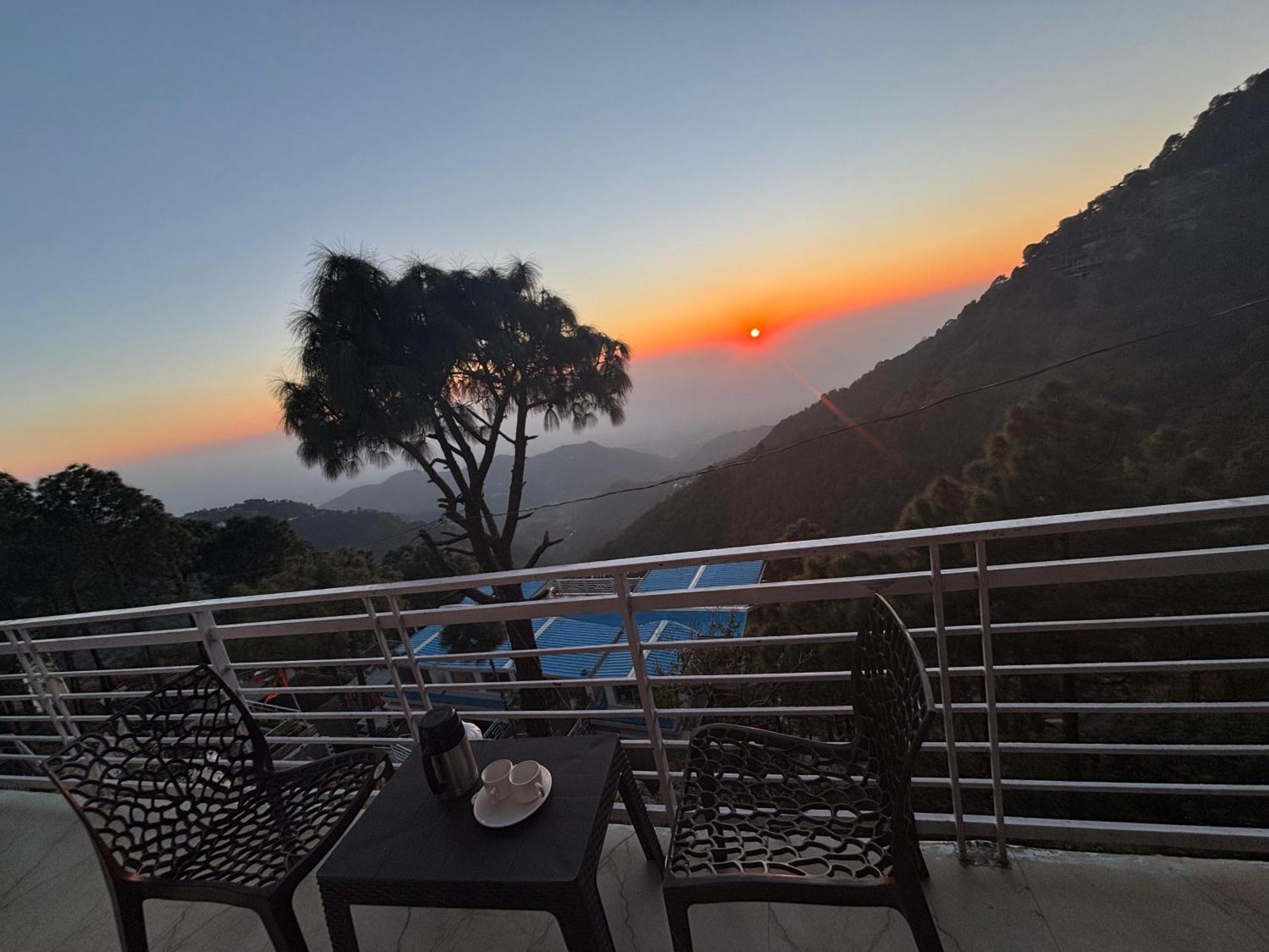 Humble Stay Villa Касаули Екстериор снимка
